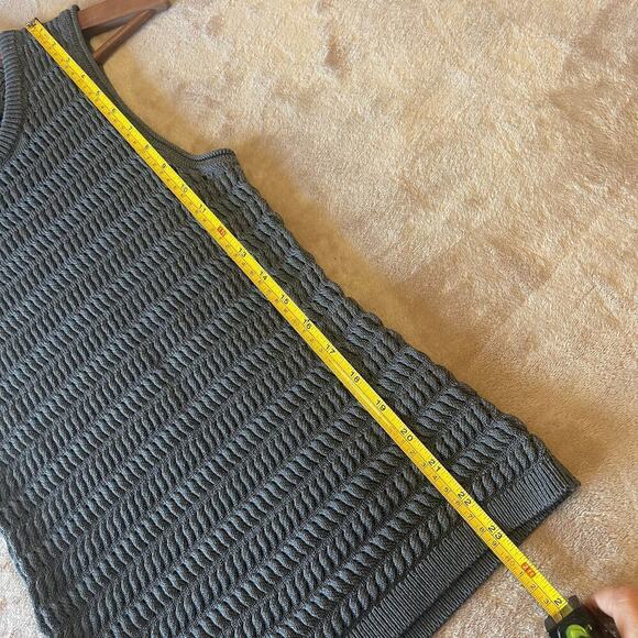 Theory Women's Textured Tricot Crew Neck Blouse Size Small - Picture 5 of 6